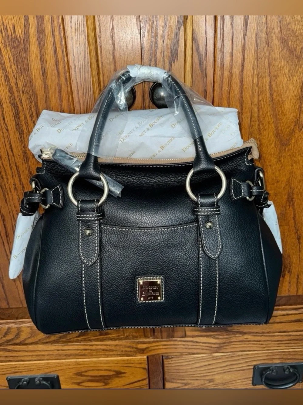 NWT Dooney & Bourke Sorrento Satchel 30 in black